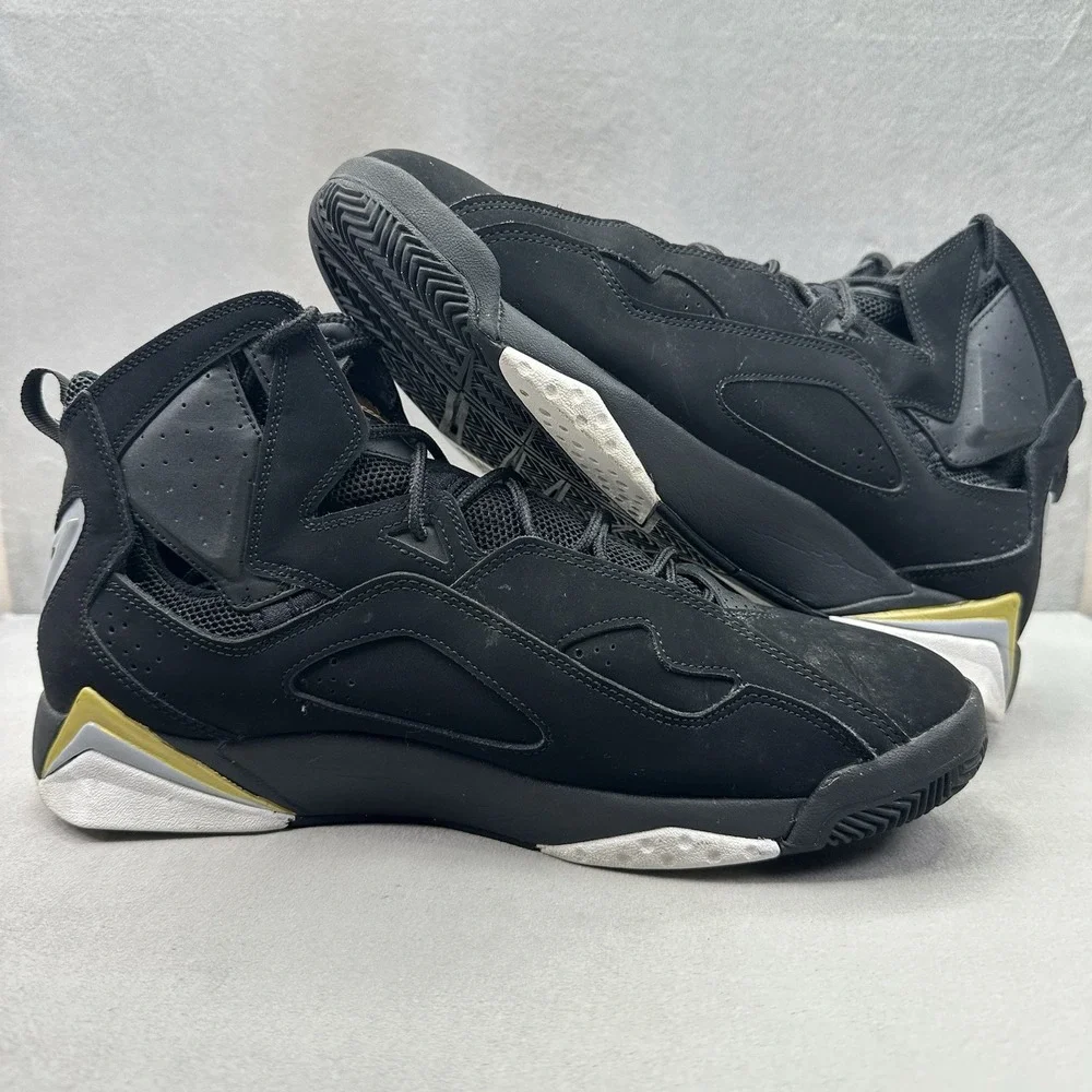 Jordan True Flight Mens Size 11.5 Shoes Black / Metallic Gold Casual Sneakers